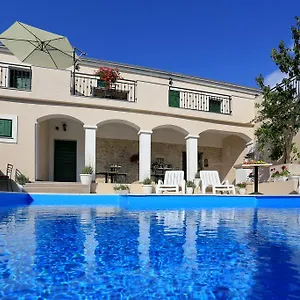 https://didovi-dvori.hotelinzadar.com